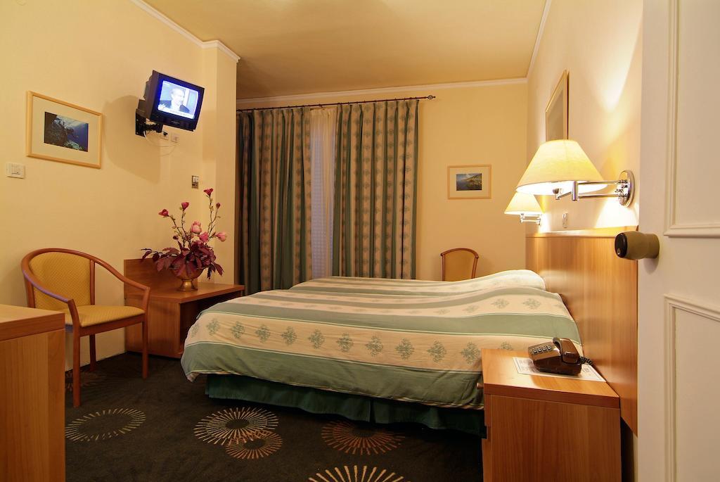 Hotel Kalafati อิเตอา ภายนอก รูปภาพ